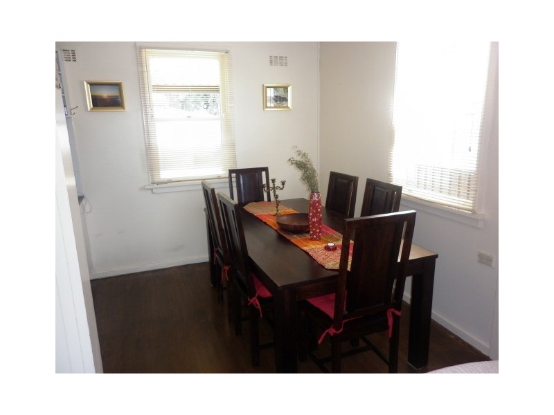 60 Fergus Road, Queanbeyan NSW 2620