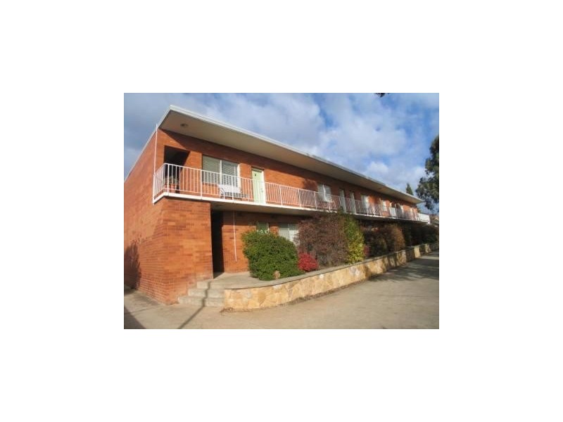 4/20 Charles Street, Queanbeyan NSW 2620