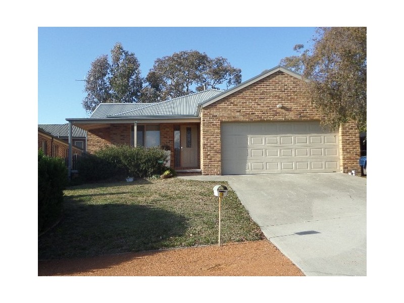 1B Albizia Place, Jerrabomberra NSW 2619