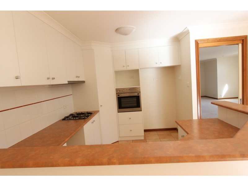 1B Albizia Place, Jerrabomberra NSW 2619