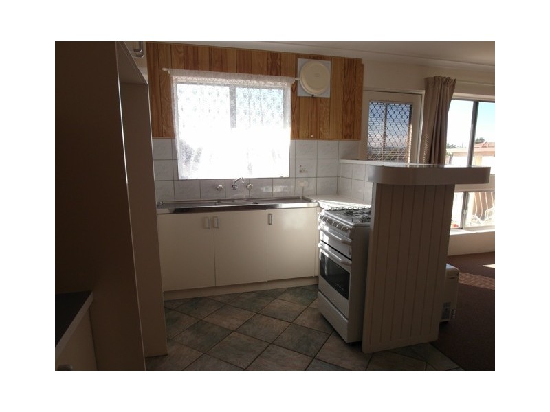 13/12 Federal Avenue, Queanbeyan NSW 2620