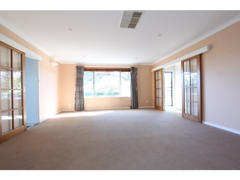 7 Dane Street, Queanbeyan NSW 2620