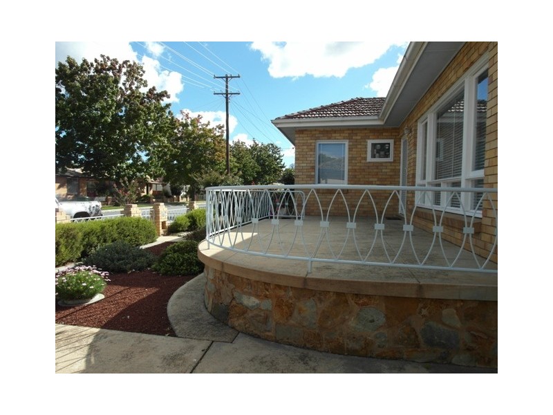 15 Albert Street, Queanbeyan NSW 2620