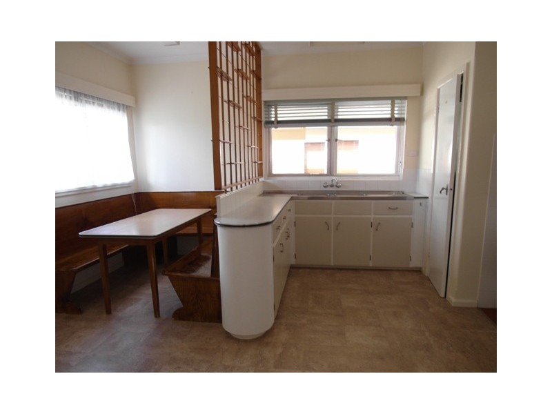 15 Albert Street, Queanbeyan NSW 2620