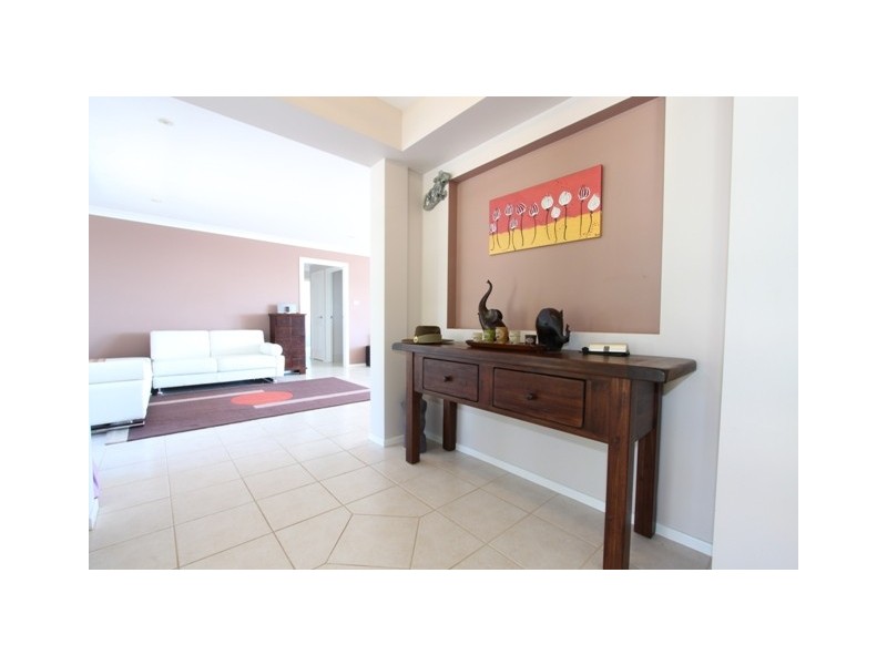 181 Waterfall Drive, Jerrabomberra NSW 2619