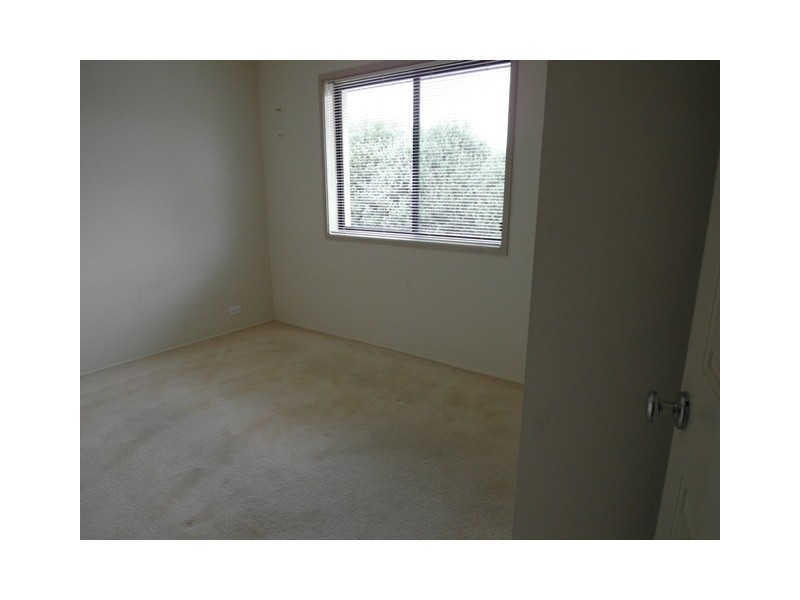 34 Unwin Avenue, Jerrabomberra NSW 2619