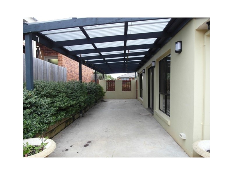 34 Unwin Avenue, Jerrabomberra NSW 2619