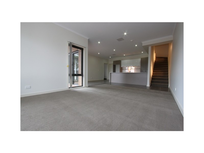 3/136 Morton Street, Queanbeyan NSW 2620