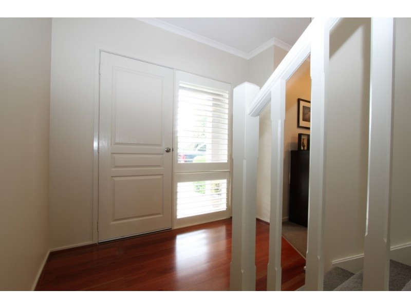 3/15 Ironbark Circuit, Jerrabomberra NSW 2619