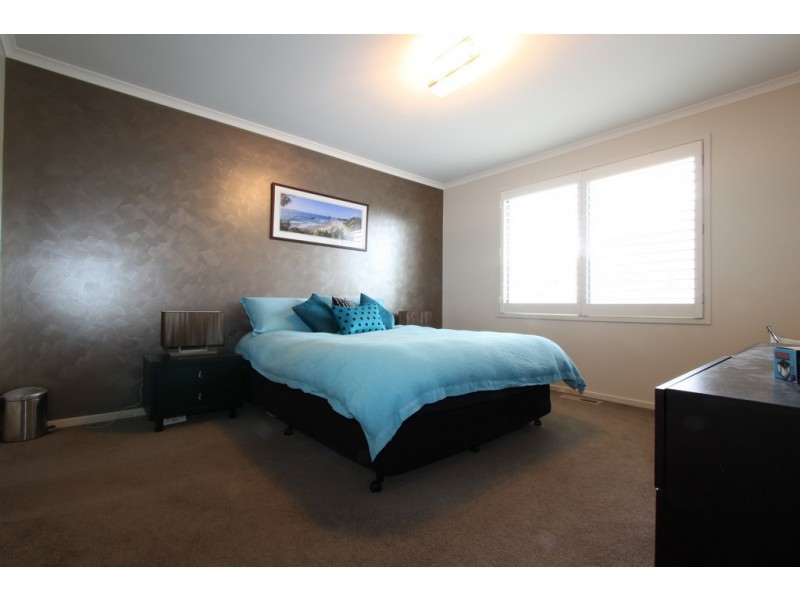 3/15 Ironbark Circuit, Jerrabomberra NSW 2619