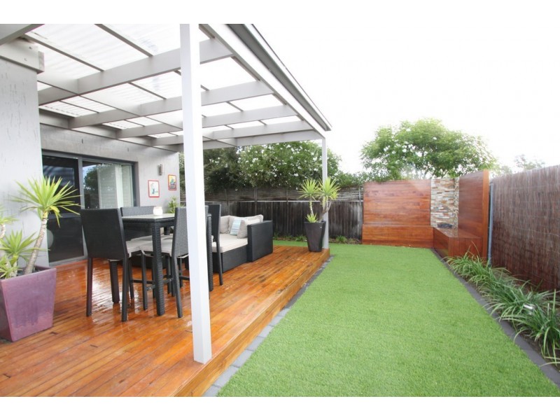 3/15 Ironbark Circuit, Jerrabomberra NSW 2619