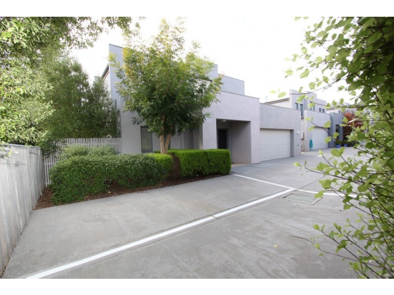 3/15 Ironbark Circuit, Jerrabomberra NSW 2619