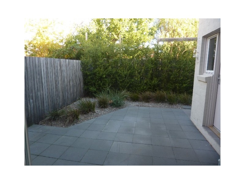 3/5 Brudenell Drive, Jerrabomberra NSW 2619