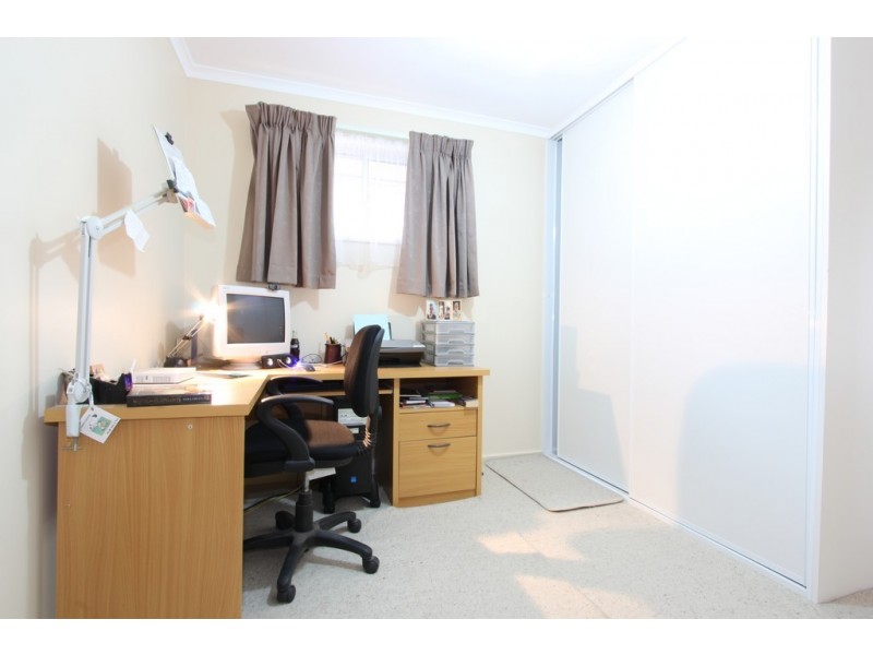 4 Cypress Place, Queanbeyan NSW 2620