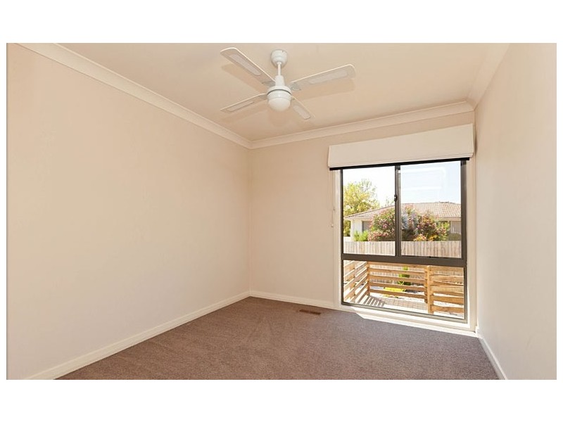 17 Christopher Crescent, Queanbeyan NSW 2620
