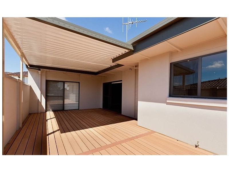 17 Christopher Crescent, Queanbeyan NSW 2620
