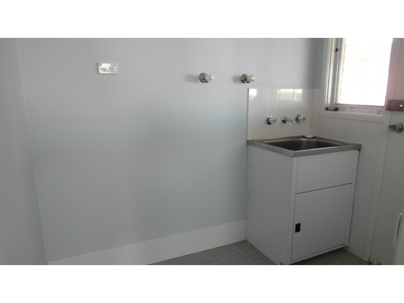 19 Crest Park Parade, Queanbeyan NSW 2620