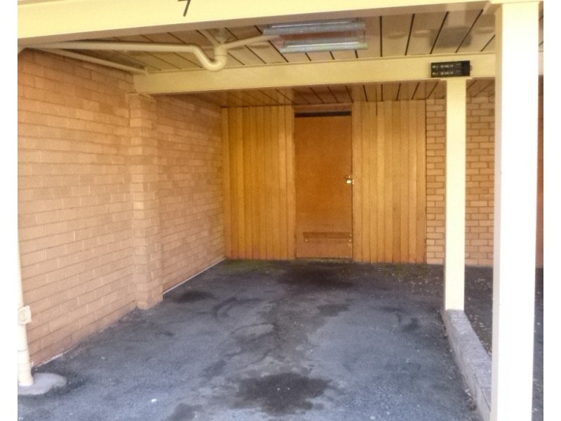 7/2 Donald Road, Queanbeyan NSW 2620