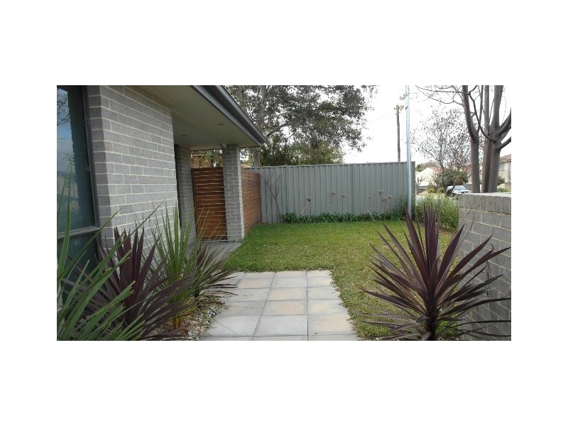 1/19 Broughton Place, Queanbeyan NSW 2620