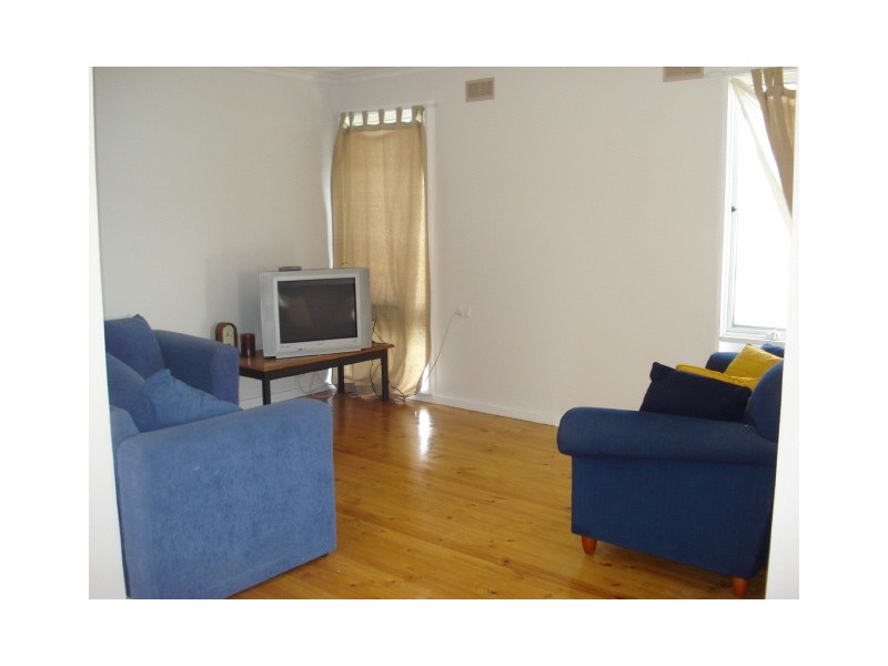 34 Karri Crescent, Queanbeyan NSW 2620