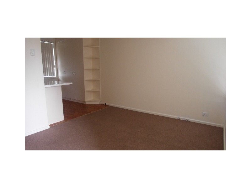 3/76 Tharwa Road, Queanbeyan NSW 2620