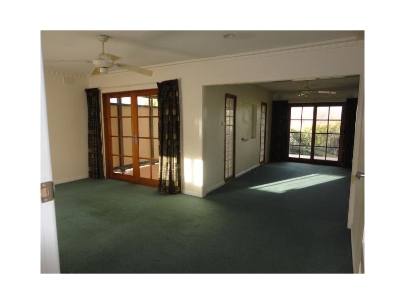 50 Agnes Avenue, Queanbeyan NSW 2620