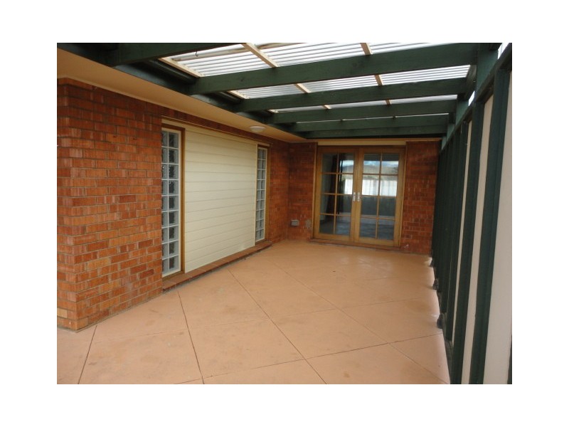 50 Agnes Avenue, Queanbeyan NSW 2620