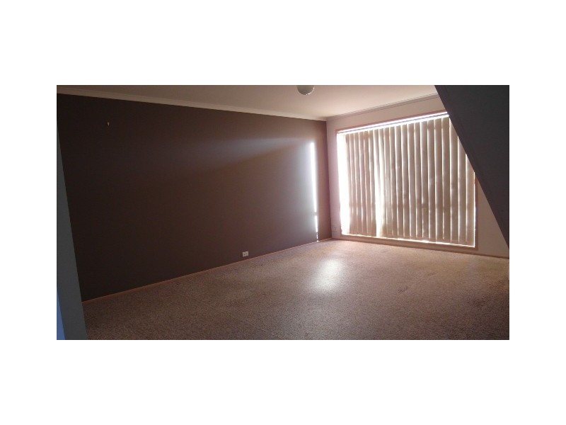 6/3 Yarrow Street, Queanbeyan NSW 2620