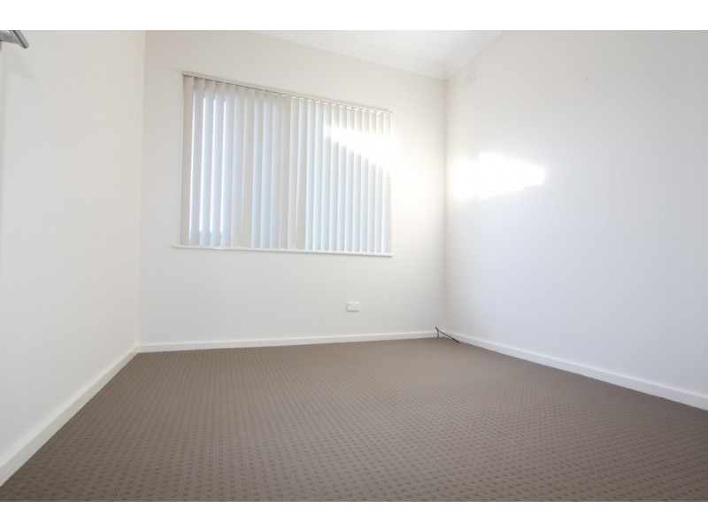 1/26 Carrington Street, Queanbeyan NSW 2620