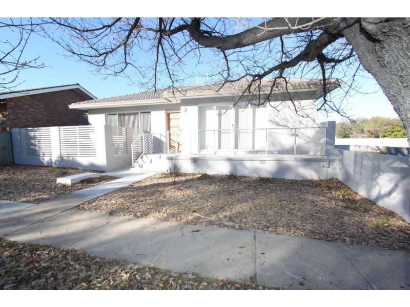 1/26 Carrington Street, Queanbeyan NSW 2620