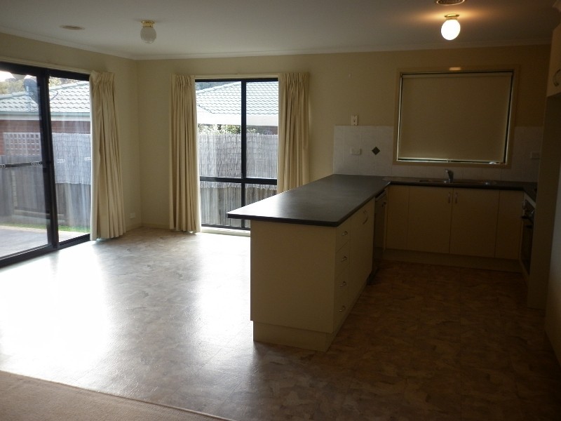 19 Tooroonga Crescent, Jerrabomberra NSW 2619