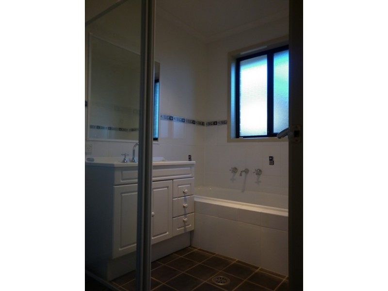 19 Tooroonga Crescent, Jerrabomberra NSW 2619