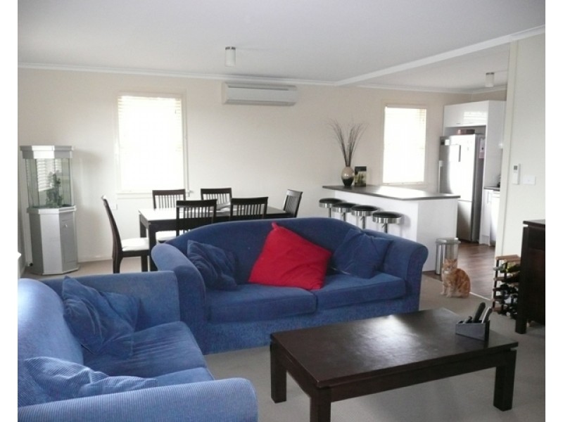 127 Donald Road, Queanbeyan NSW 2620