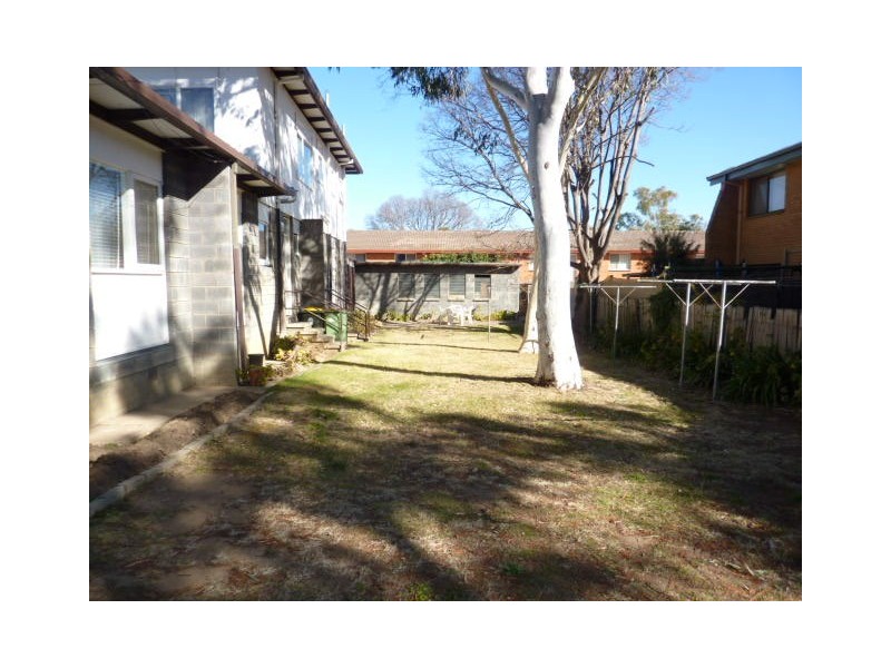 2/45 Atkinson Street, Queanbeyan NSW 2620