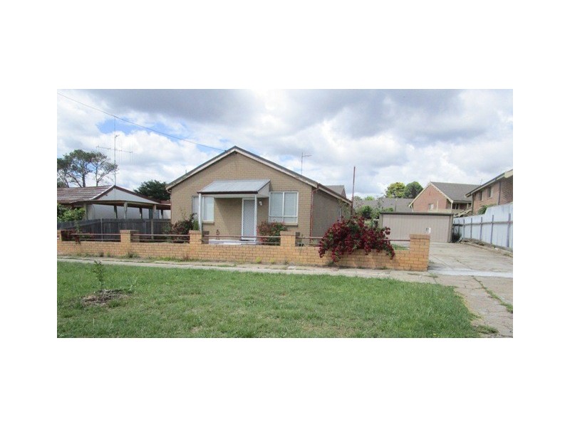 16 George Street, Queanbeyan NSW 2620