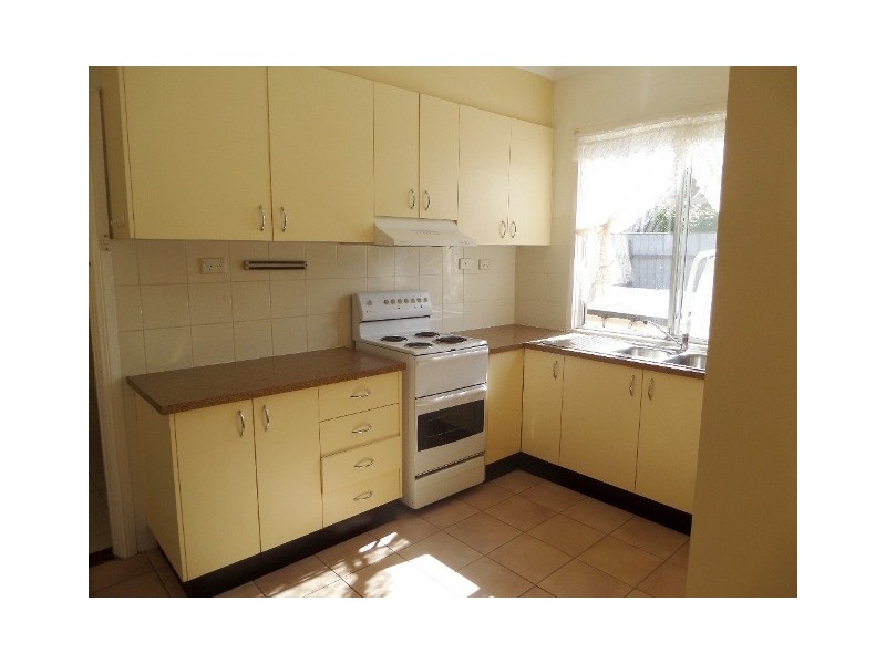 16 George Street, Queanbeyan NSW 2620