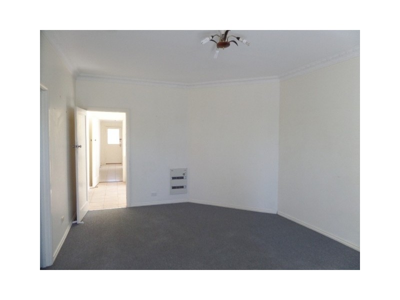 16 George Street, Queanbeyan NSW 2620
