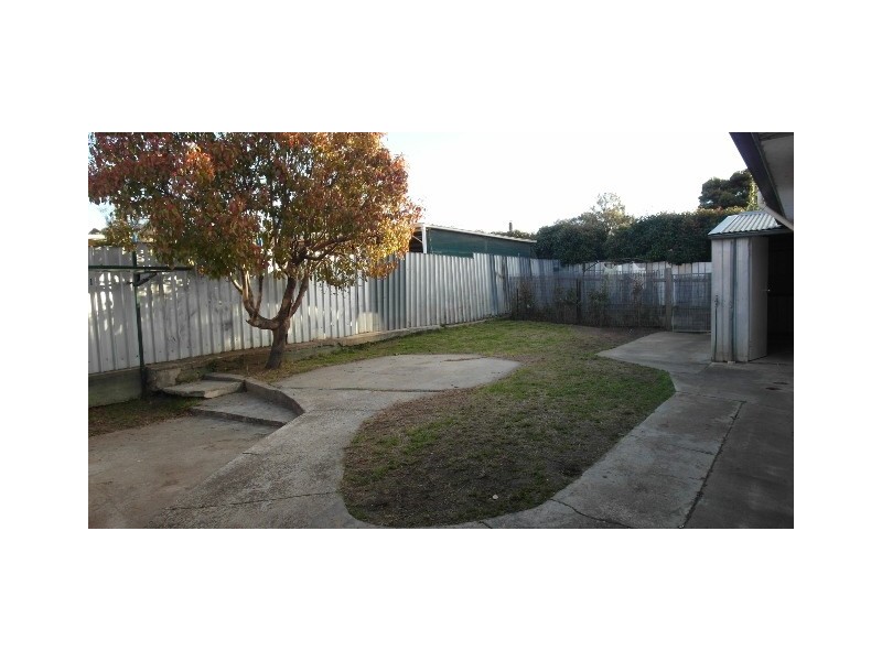 2/37 Agnes Avenue, Queanbeyan NSW 2620