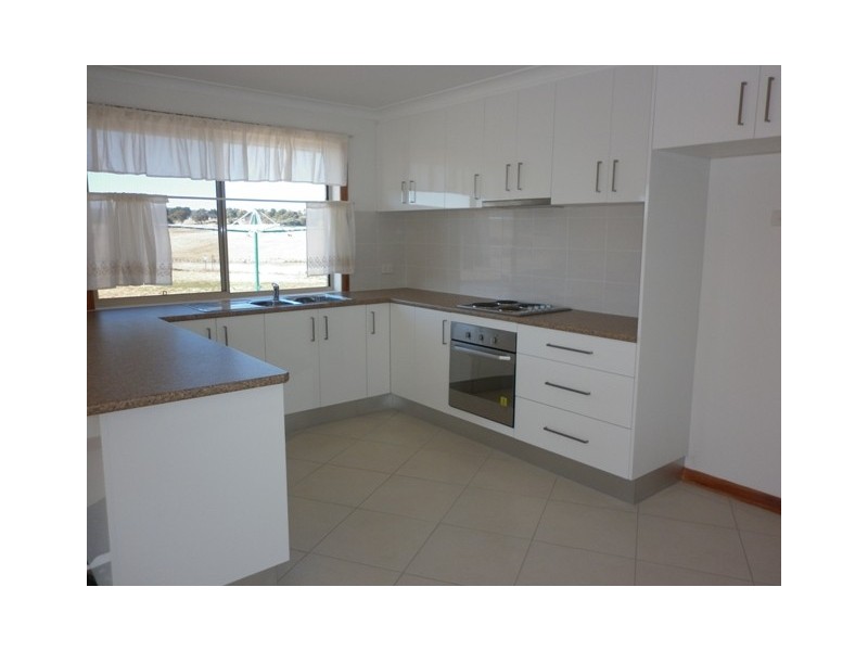 2/96 Doust Road, Bywong NSW 2621