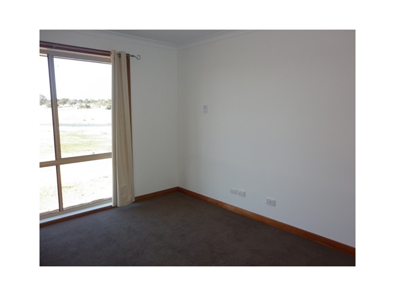 2/96 Doust Road, Bywong NSW 2621