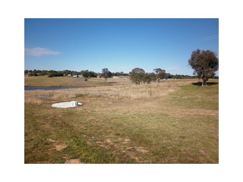 2/96 Doust Road, Bywong NSW 2621