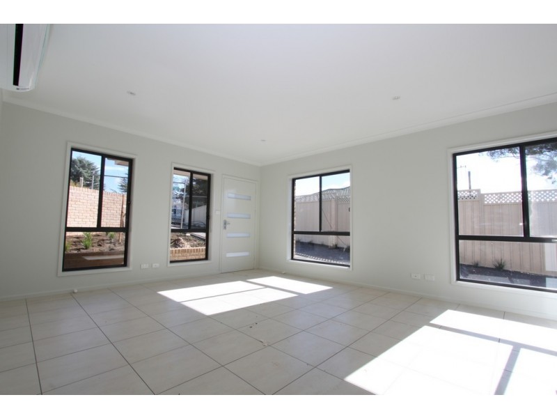 1/36 Cameron Road, Queanbeyan NSW 2620