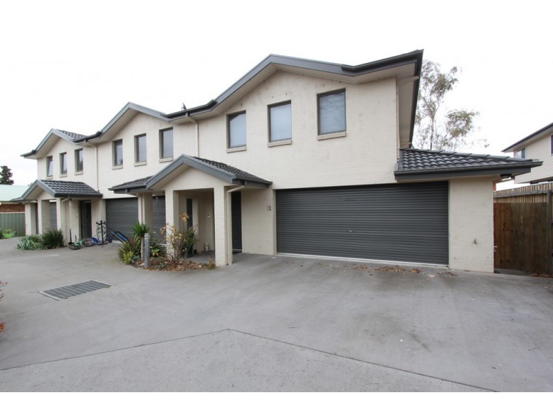 3/18 Mowatt street, Queanbeyan NSW 2620