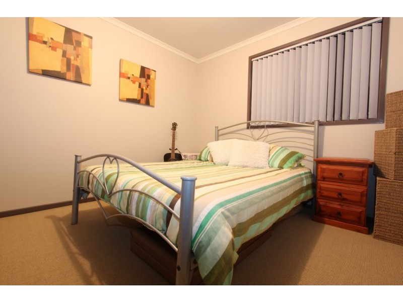 3/18 Mowatt street, Queanbeyan NSW 2620