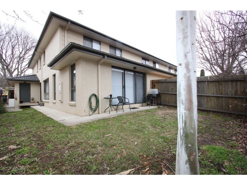 3/18 Mowatt street, Queanbeyan NSW 2620