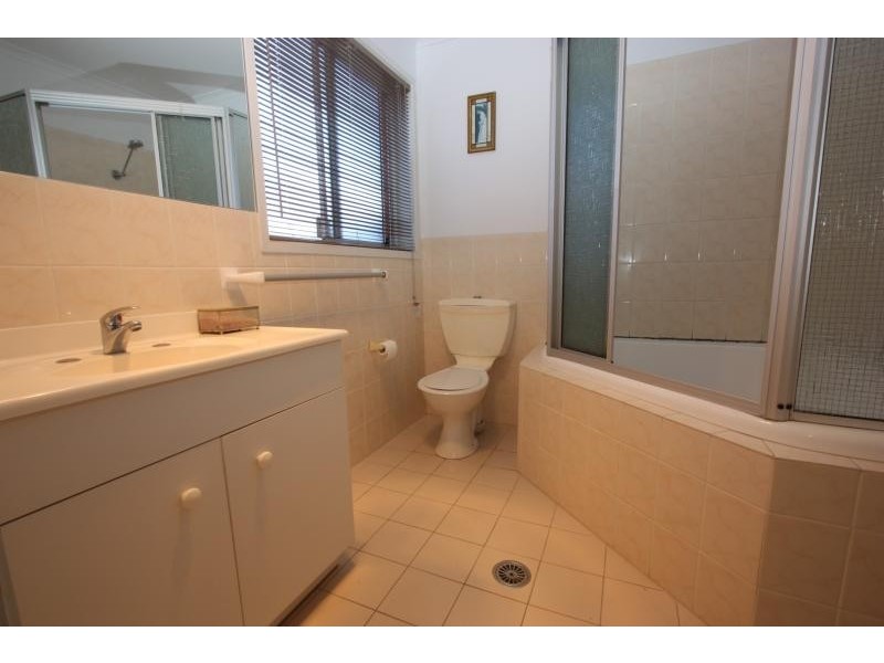 14/17 Elm Way, Jerrabomberra NSW 2619
