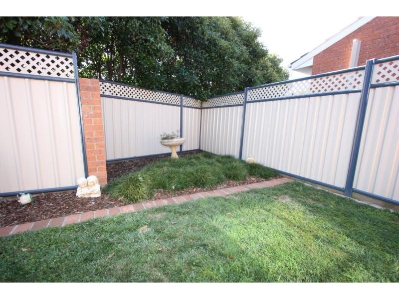 14/17 Elm Way, Jerrabomberra NSW 2619