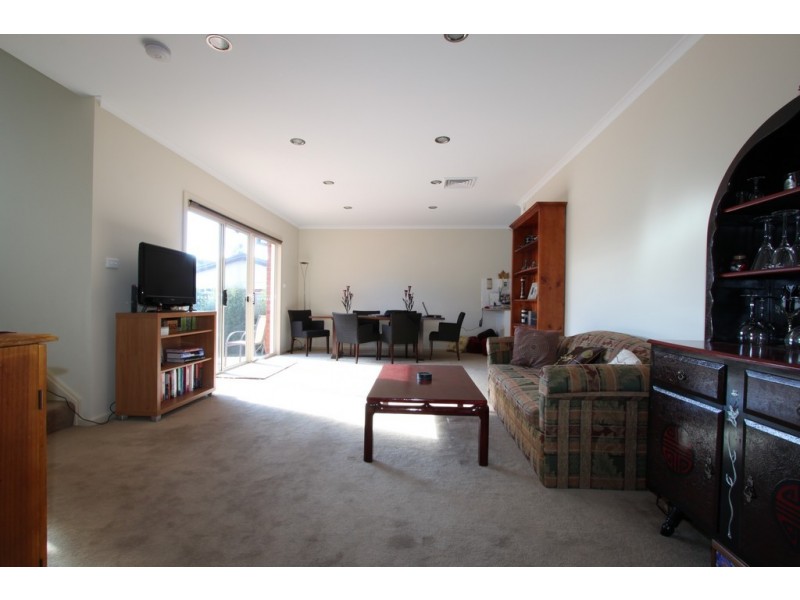3/22 Broughton Place, Queanbeyan NSW 2620