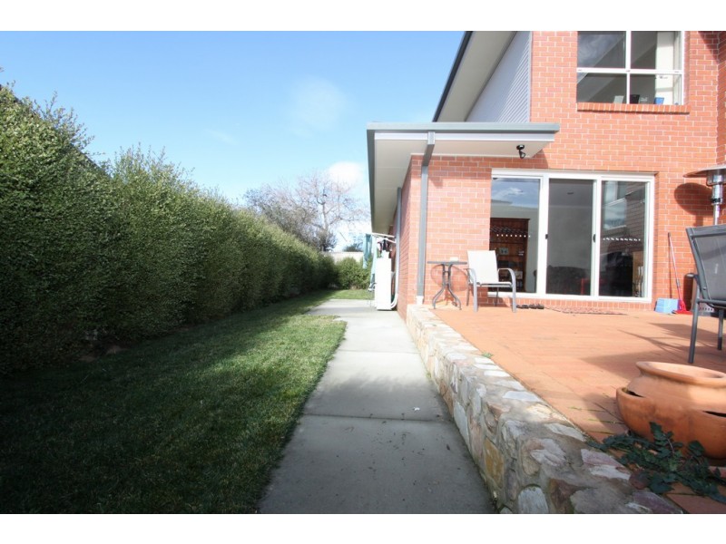 3/22 Broughton Place, Queanbeyan NSW 2620