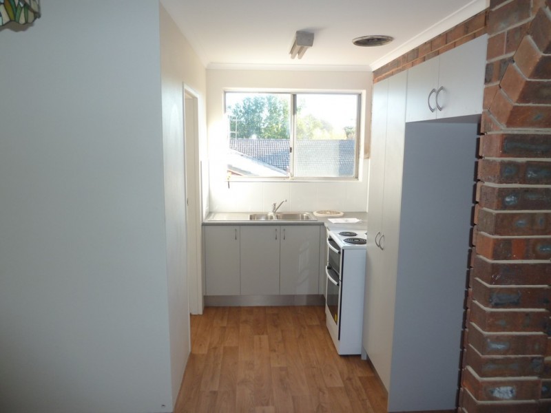 6/4 Mowatt Street, Queanbeyan NSW 2620
